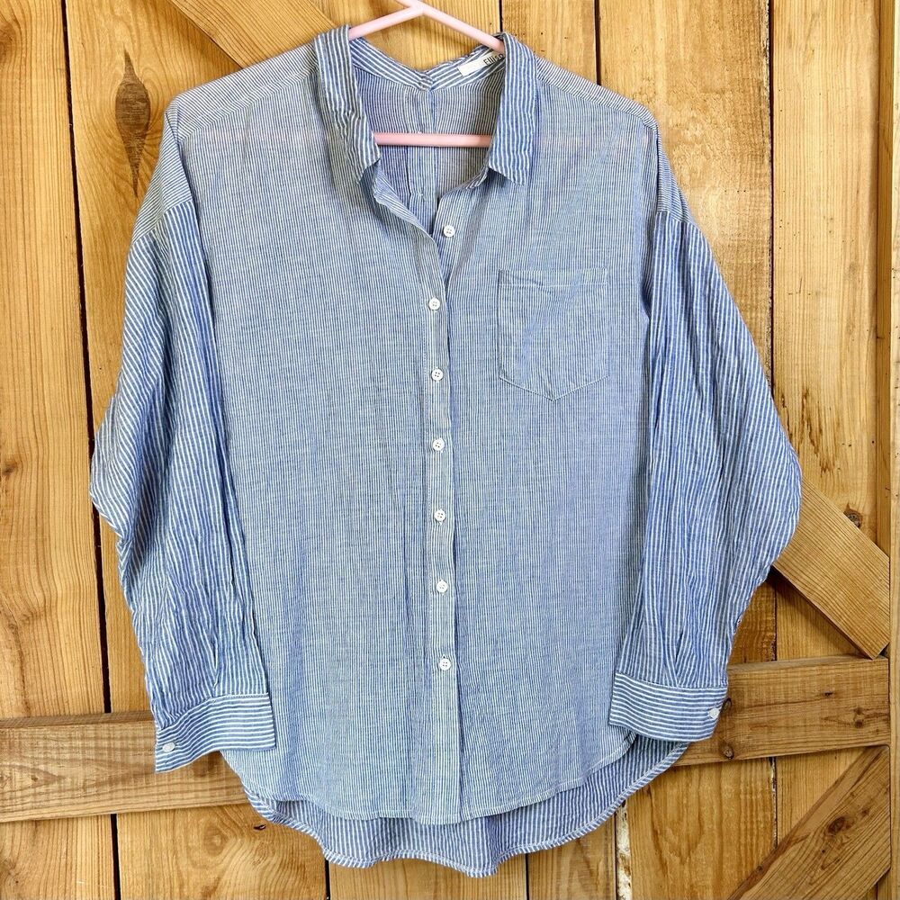 100% Cotton Ellison Women’s Blue & White Pinstriped Button Down Shirt Size M